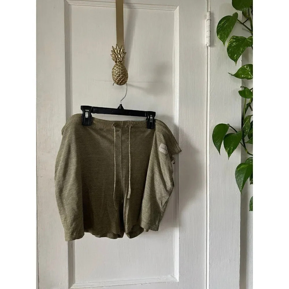 Calvin Klein Women’s size large gray shorts